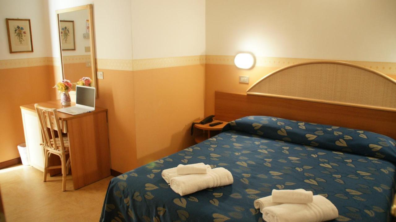 Hotel Verudella Rimini Zewnętrze zdjęcie