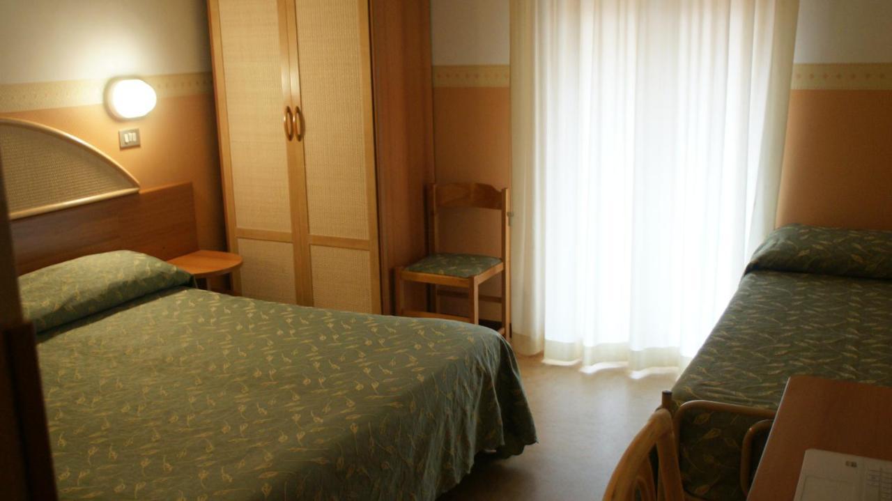 Hotel Verudella Rimini Zewnętrze zdjęcie