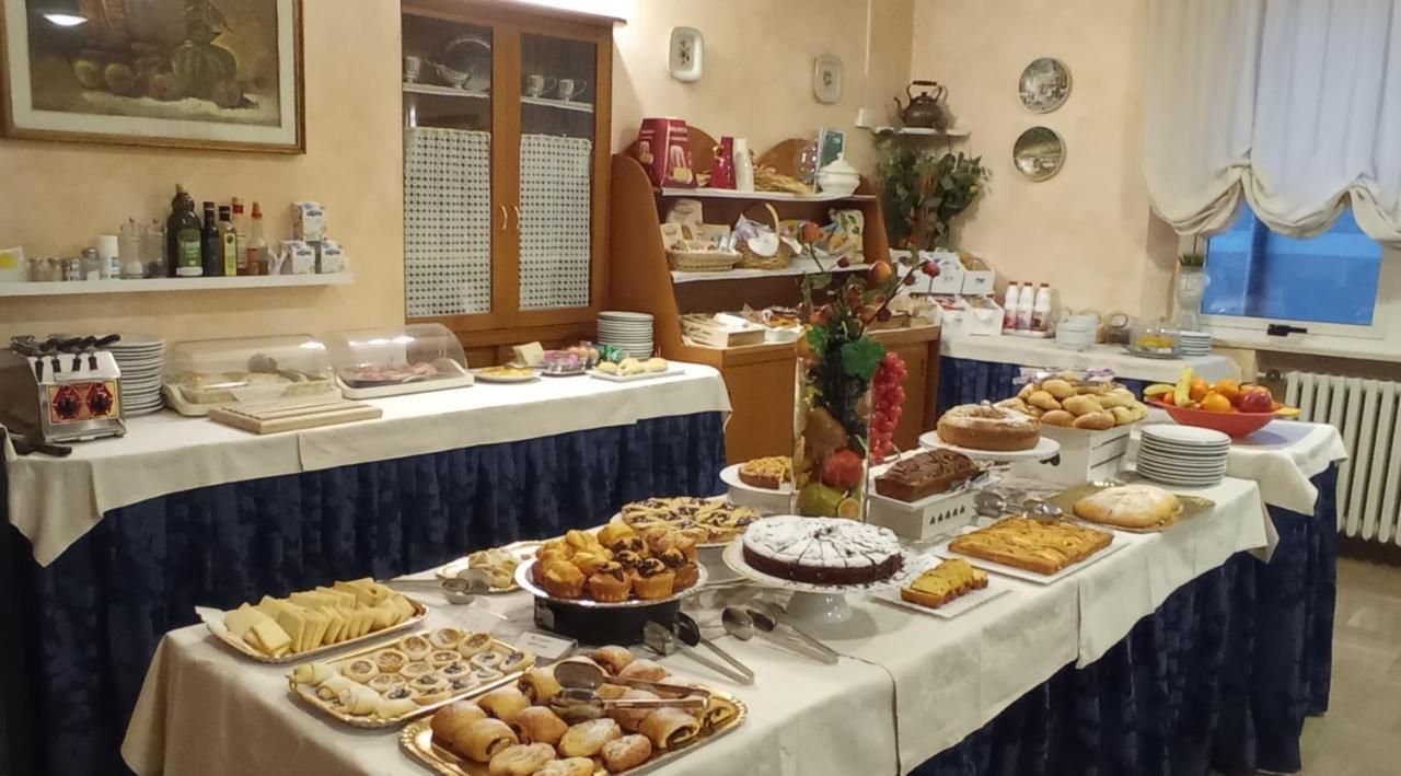 Hotel Verudella Rimini Zewnętrze zdjęcie