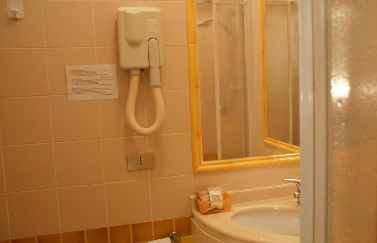 Hotel Verudella Rimini Zewnętrze zdjęcie