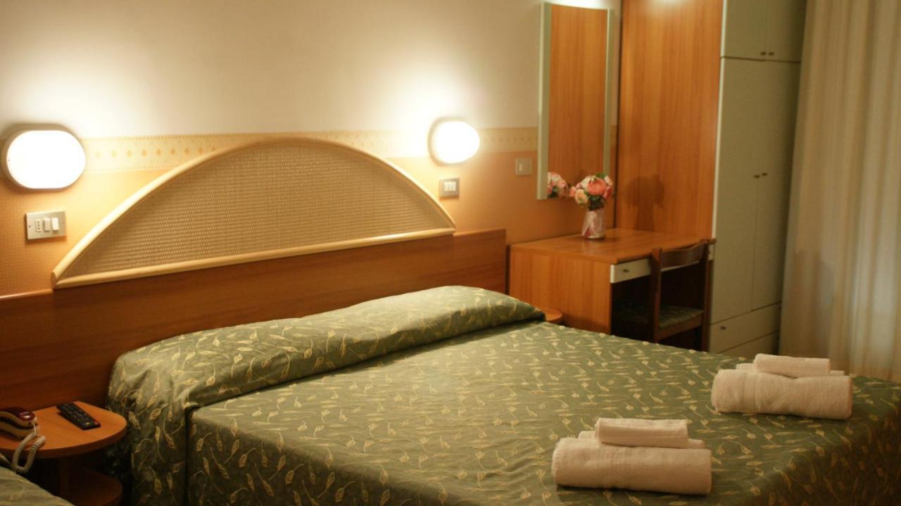 Hotel Verudella Rimini Zewnętrze zdjęcie